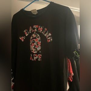 A bathing ape t shirt size M too sell